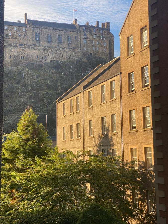 Edinburgh Castle Apartment Buitenkant foto